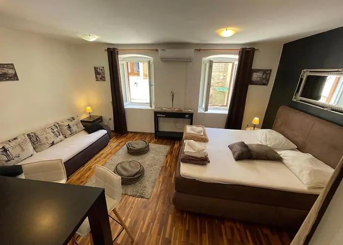 Lejlighed Old Town Insula